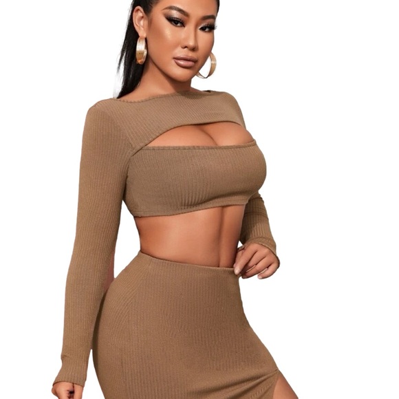 Shein crop top and skirt set - Picture 2 of 8